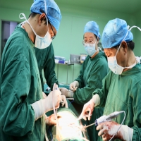 西藏阜康腫瘤醫(yī)院成功完成一例肺癌根治術(shù)（左側(cè)肺葉切除術(shù)+縱膈淋巴結(jié)清掃術(shù)）
